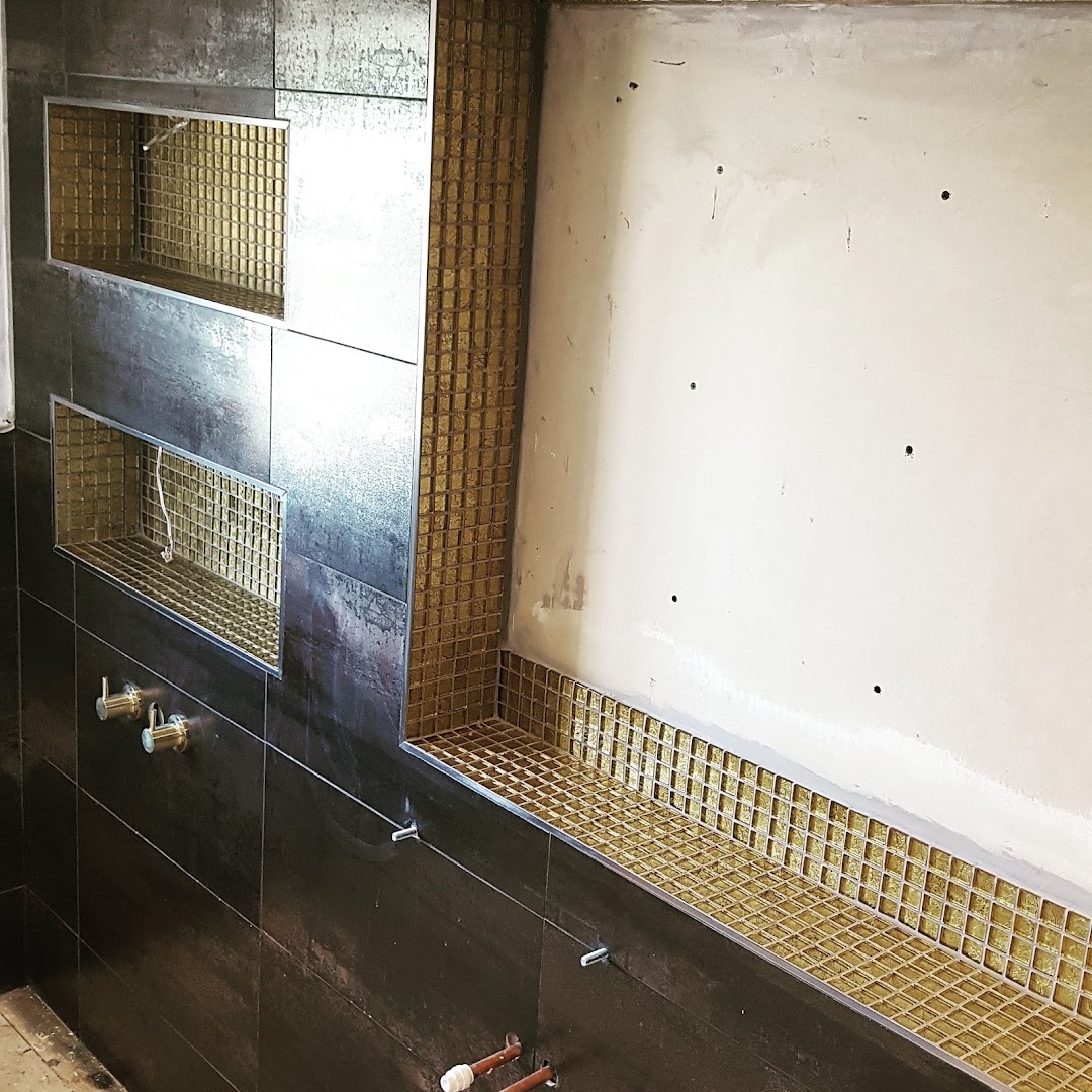 Falcon Tiling/Tiler — Photos 15