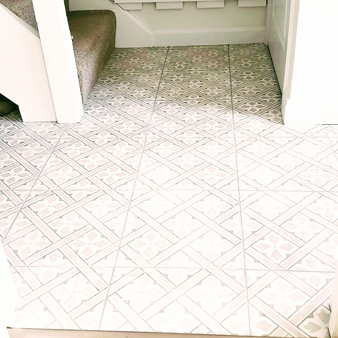 Falcon Tiling/Tiler — Photos 4