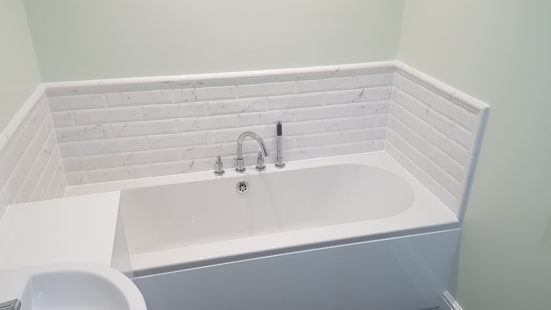 Falcon Tiling/Tiler — Photos 14